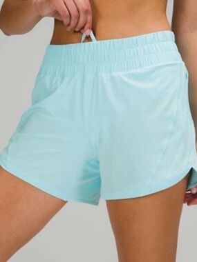 Lululemon Tracker Short V 4" Icing Blue size 4